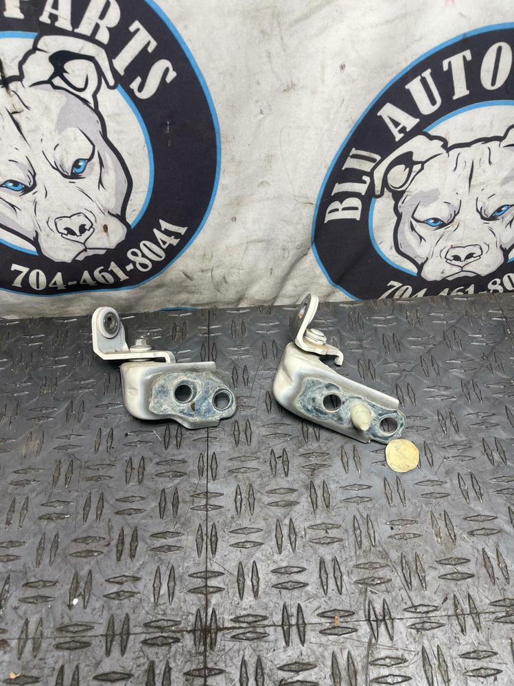 2015-23 Ford Mustang GT Driver LH Door Hinge Set- Code N4 297