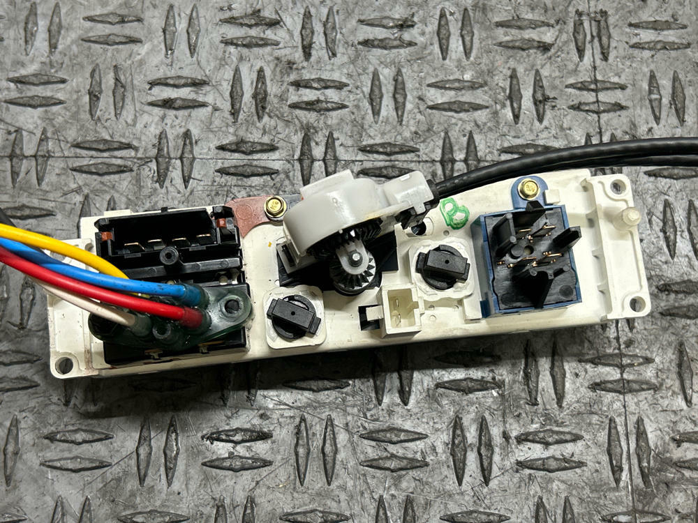 2003-04 Ford Mustang SVT Cobra HVAC Control Panel 295