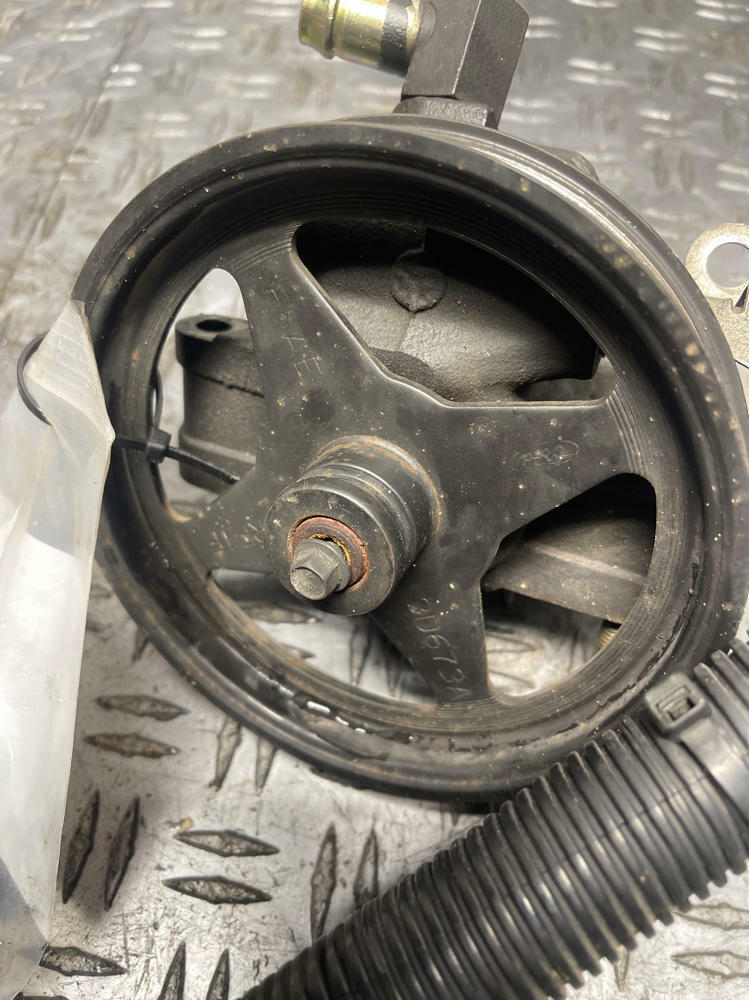 1999-04 Ford Mustang GT Power Steering Pump & Line 300