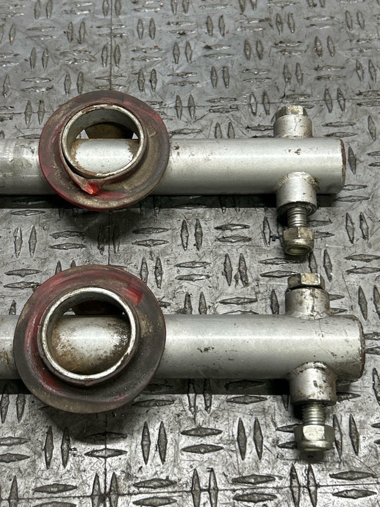 1999-04 Ford Mustang UPR Rear Control Arms Pair- FOR Solid Rear Axle 295