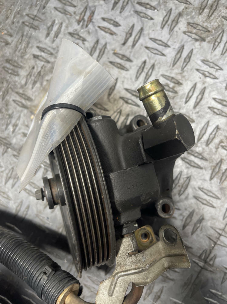1999-04 Ford Mustang GT Power Steering Pump & Line 300