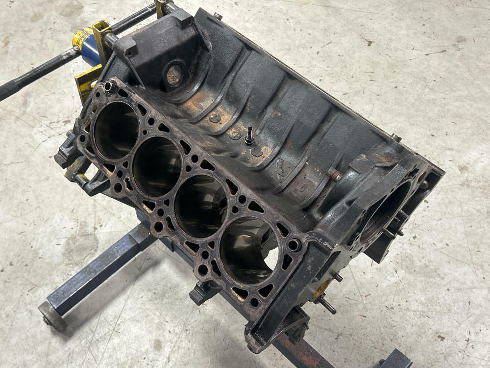 1999-04 Ford Mustang Roush GT Iron Standard Bore Block 281 4.6 SVT Saleen