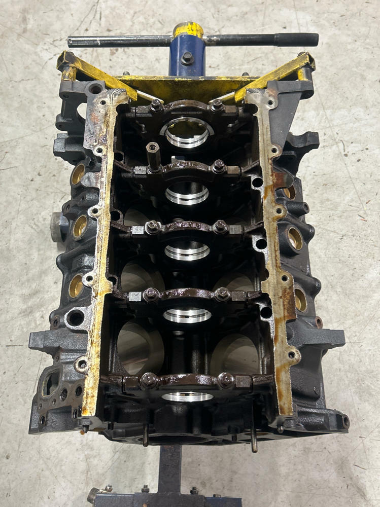 1999-04 Ford Mustang Roush GT Iron Standard Bore Block 281 4.6 SVT Saleen