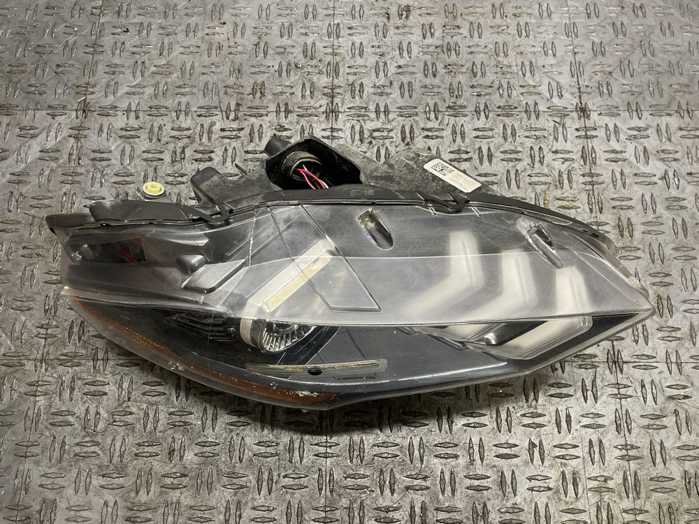 2018-23 Ford Mustang GT Passenger RH Head Light Assembly- PARTS ONLY 301