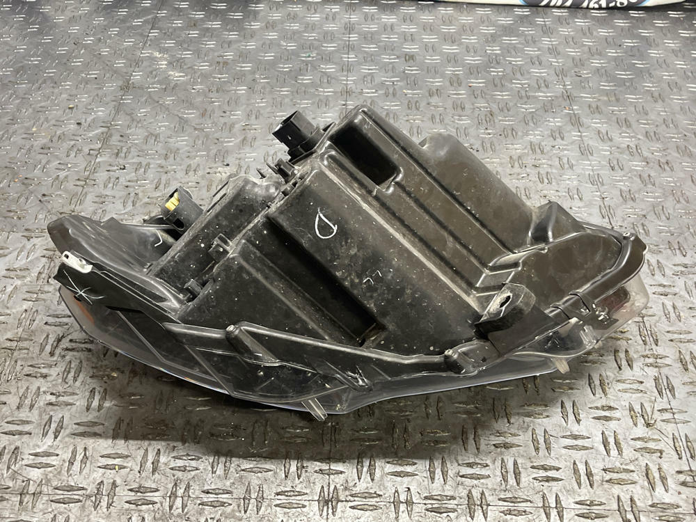 2018-23 Ford Mustang GT Driver LH Head Light Assembly- PARTS ONLY 301