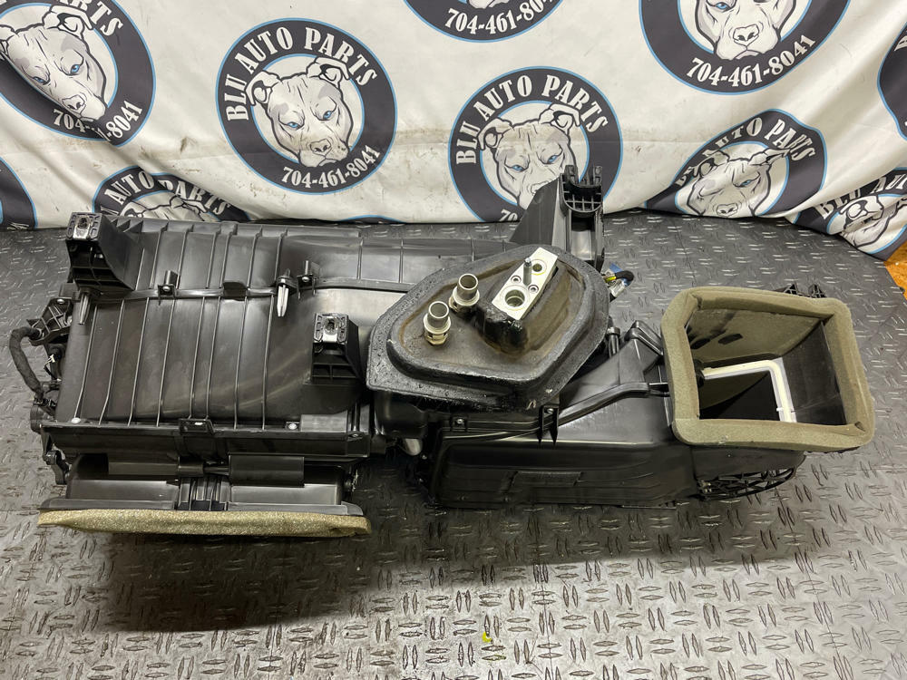 2018-23 Ford Mustang GT Dual Zone Climate Control HVAC Box 301