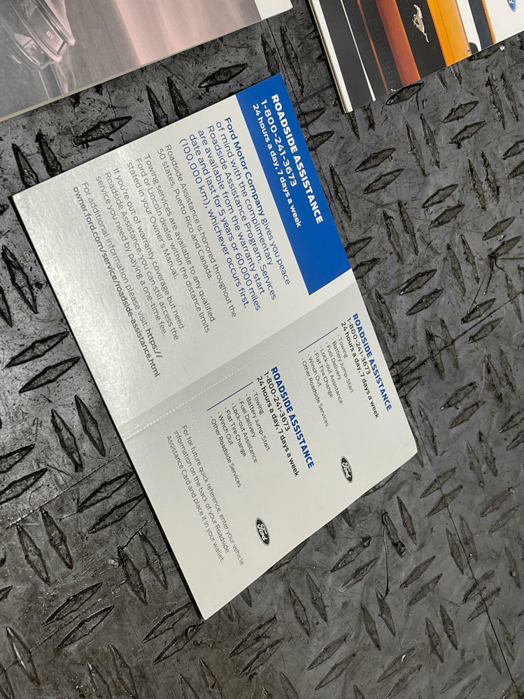 2019  Ford Mustang GT Owners Manual/Press Kit 301