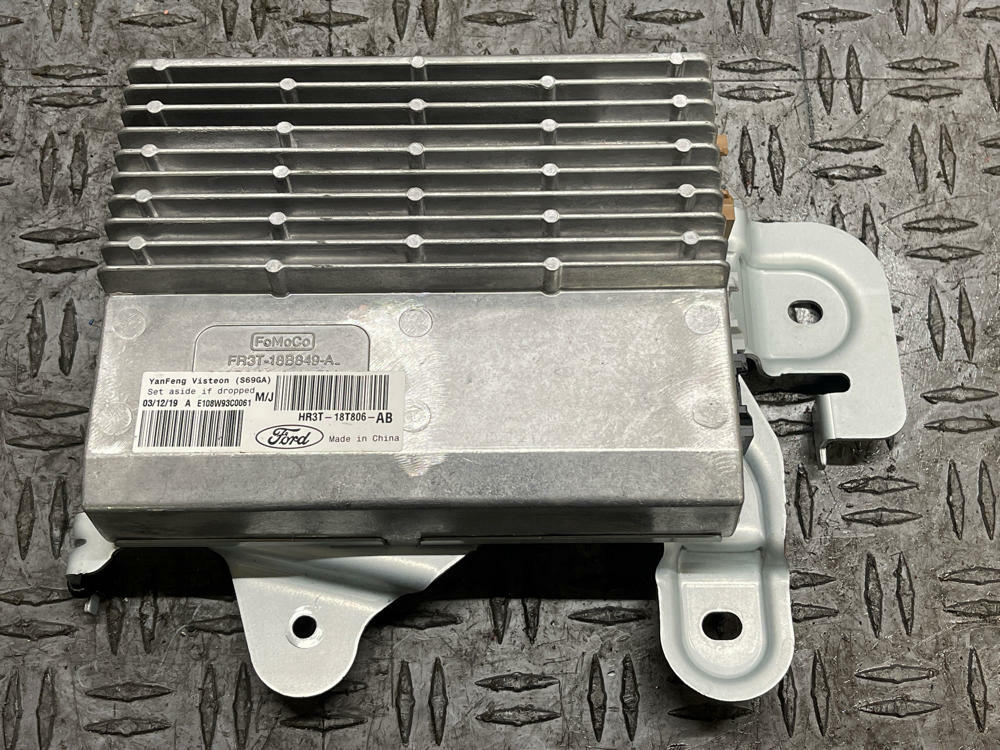 2018-23 Ford Mustang GT OEM Amplifier 301