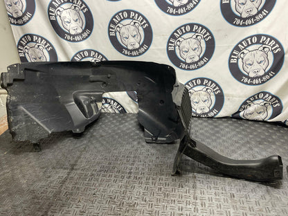 2018-23 Ford Mustang Mach One/PP1 Pass. Front RH Wheel Well- Air Duct Incld. 299