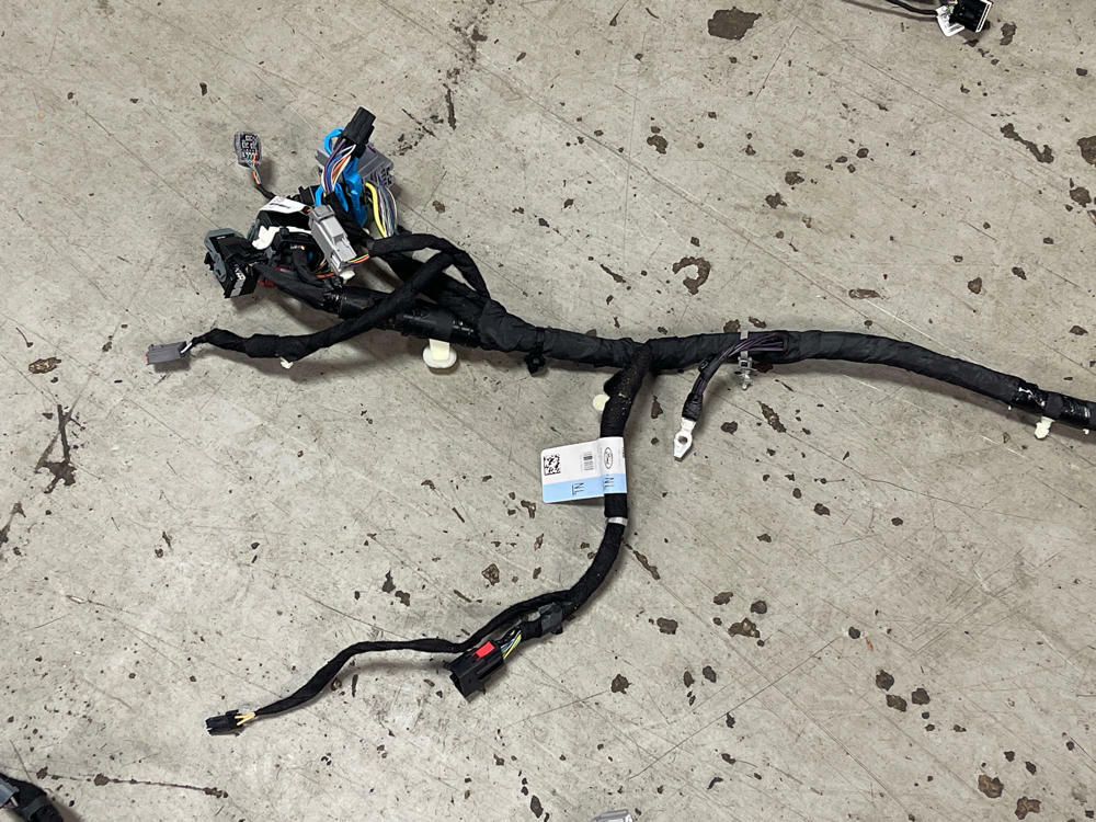 2018-23 Ford Mustang Mach One Premium Dash Harness- for Sync3 & Gauge Cars 299