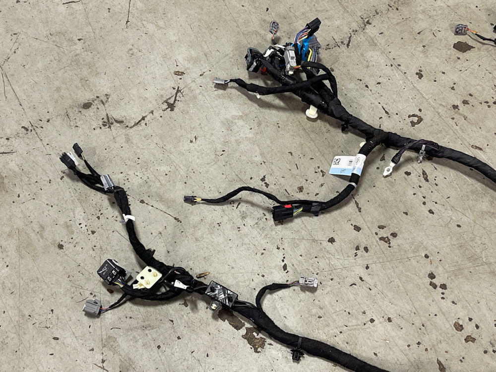 2018-23 Ford Mustang Mach One Premium Dash Harness- for Sync3 & Gauge Cars 299