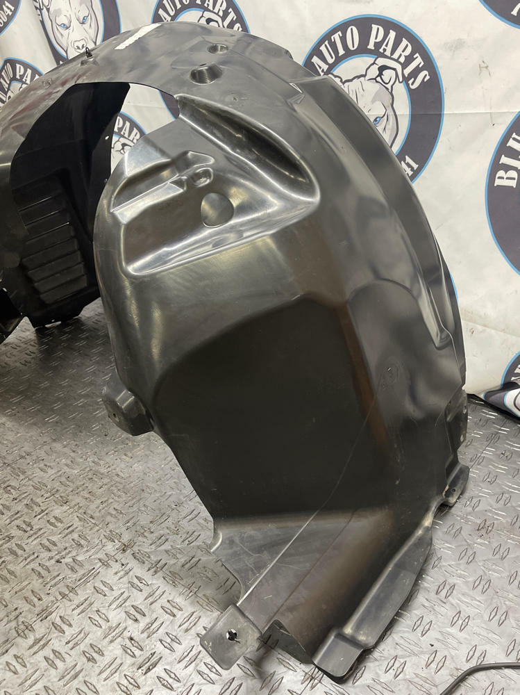 2018-23 Ford Mustang Mach One/PP1 Pass. Front RH Wheel Well- Air Duct Incld. 299