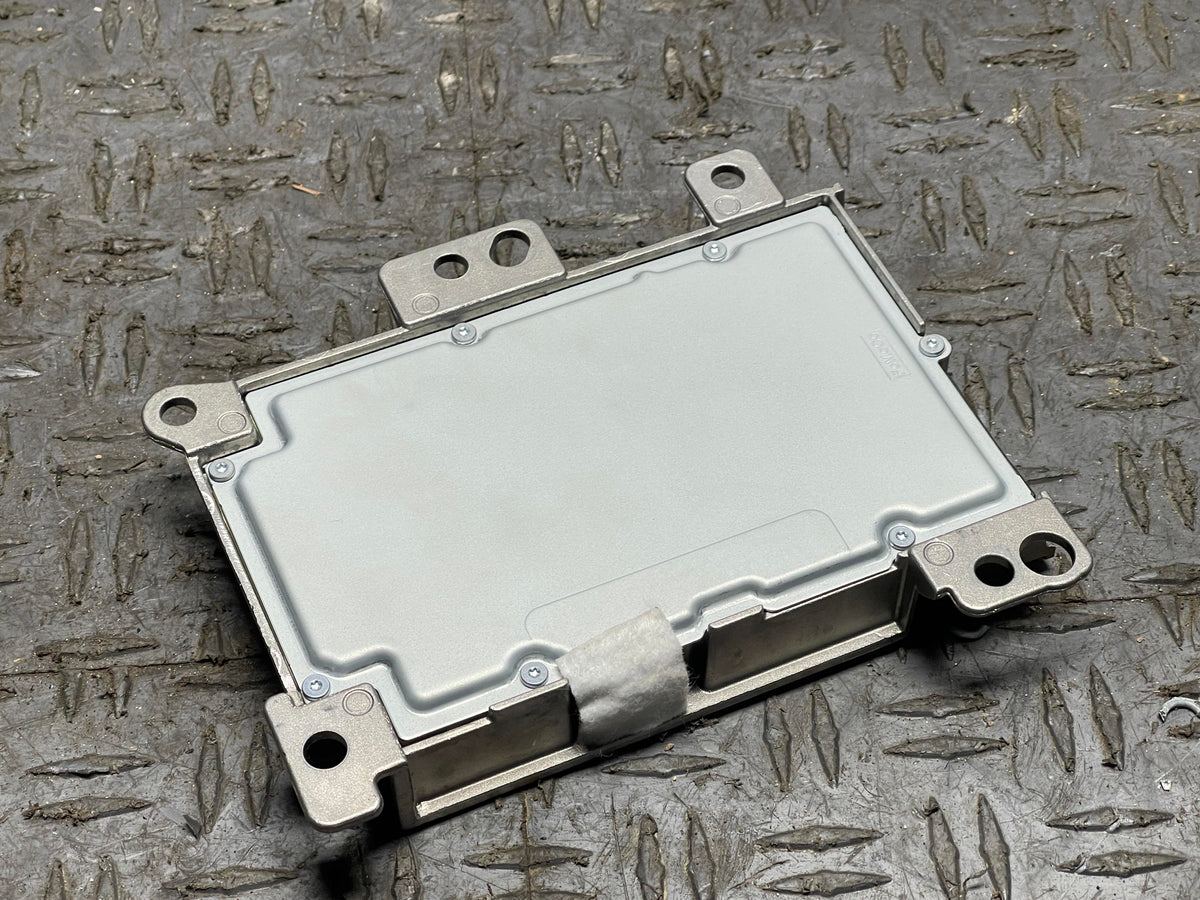 2024+ Ford Mustang Gateway Control Module PU5T-14H474-LAH 17k Miles 303