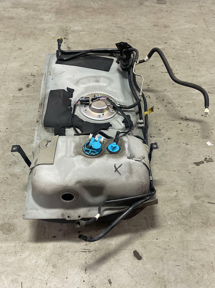 2003-04 Ford Mustang SVT Cobra Fuel Tank Assembly