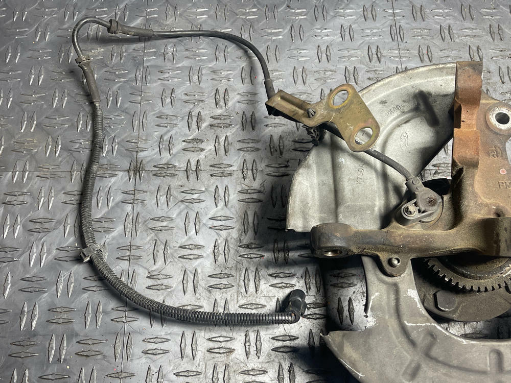 2003-04 Ford Mustang SVT Cobra Spindles LH & RH Low Miles 305