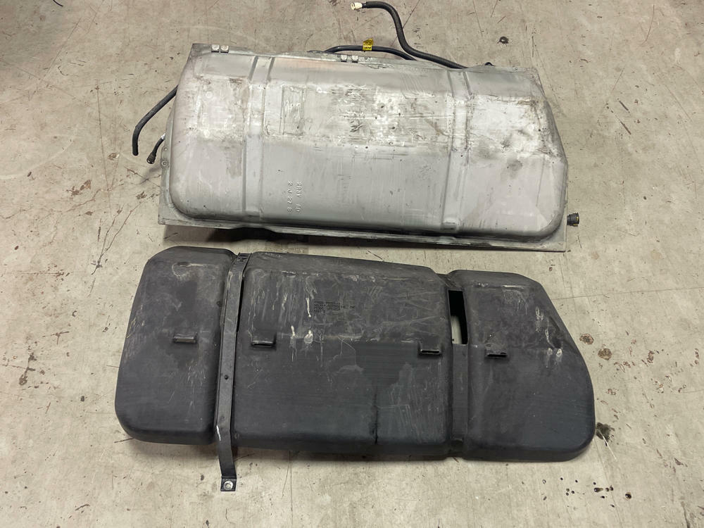 2003-04 Ford Mustang SVT Cobra Fuel Tank Assembly