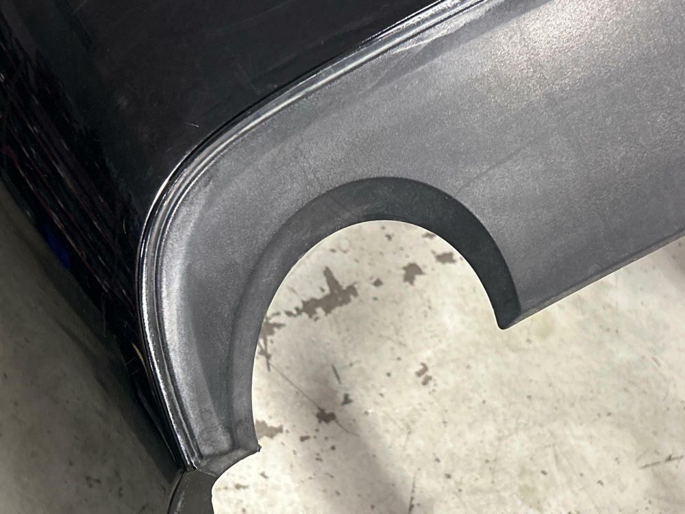 2003-04 Ford Mustang SVT Cobra Rear Bumper Cover 36k Miles 305