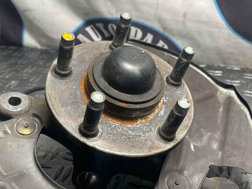 2003-04 Ford Mustang SVT Cobra Spindles LH & RH Low Miles 305