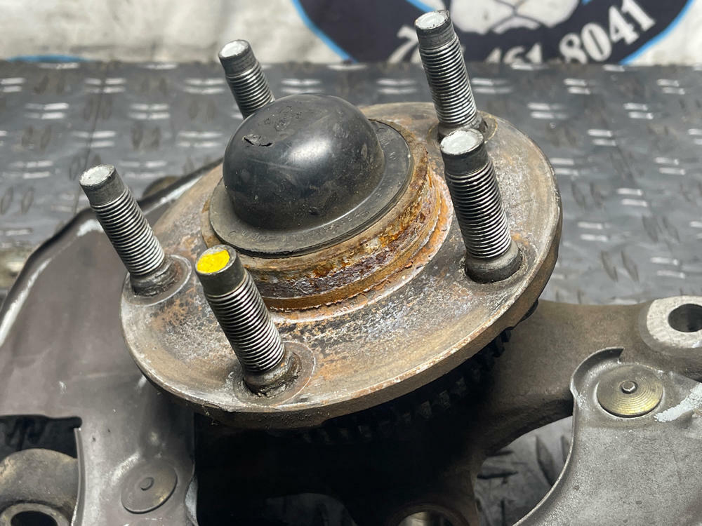 2003-04 Ford Mustang SVT Cobra Spindles LH & RH Low Miles 305