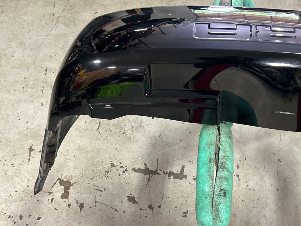 2003-04 Ford Mustang SVT Cobra Rear Bumper Cover 36k Miles 305