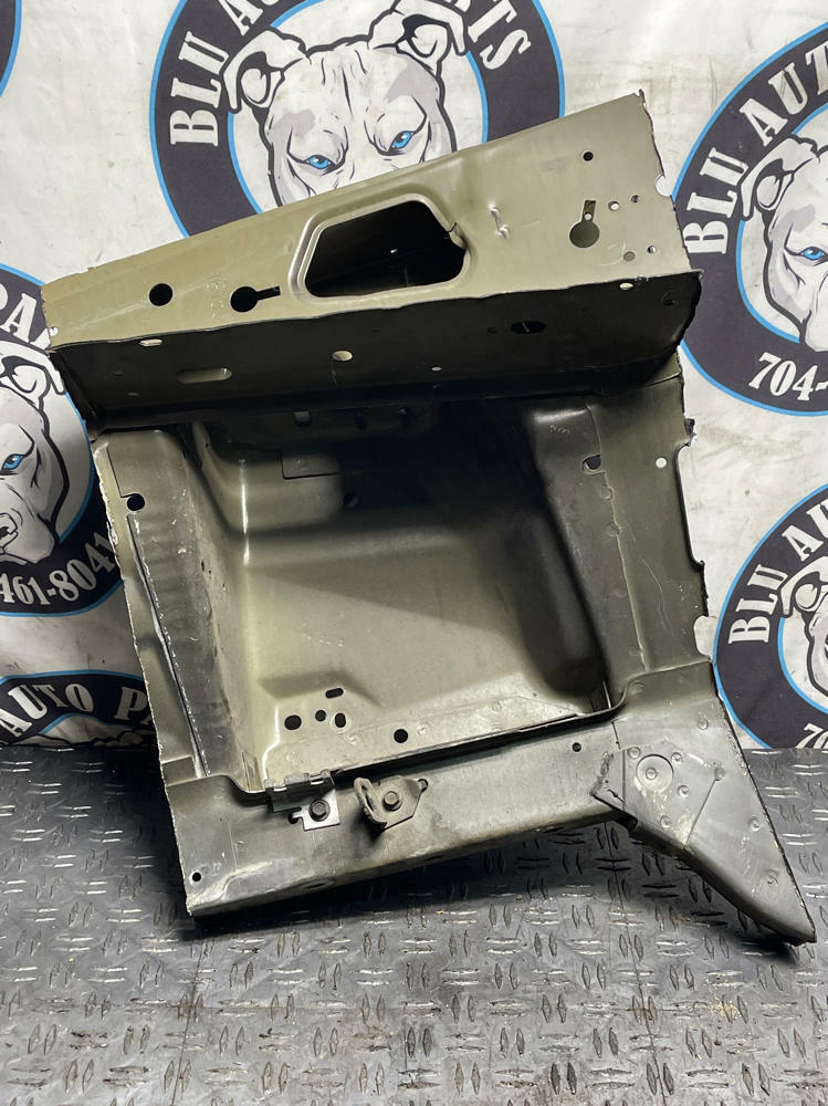 2003-04 Ford Mustang SVT Cobra Driver LH Strut Tower 36k Miles 305