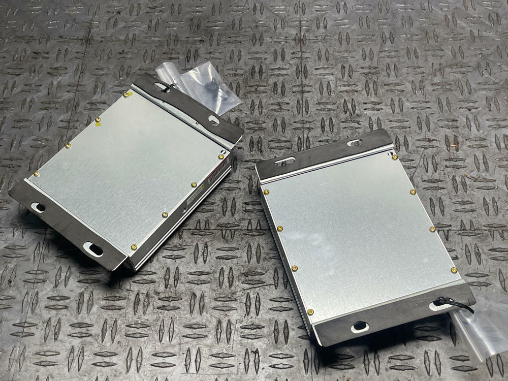 2003-04 Ford Mustang SVT Cobra Mach 460 Amps OEM Pair 36k Miles 305