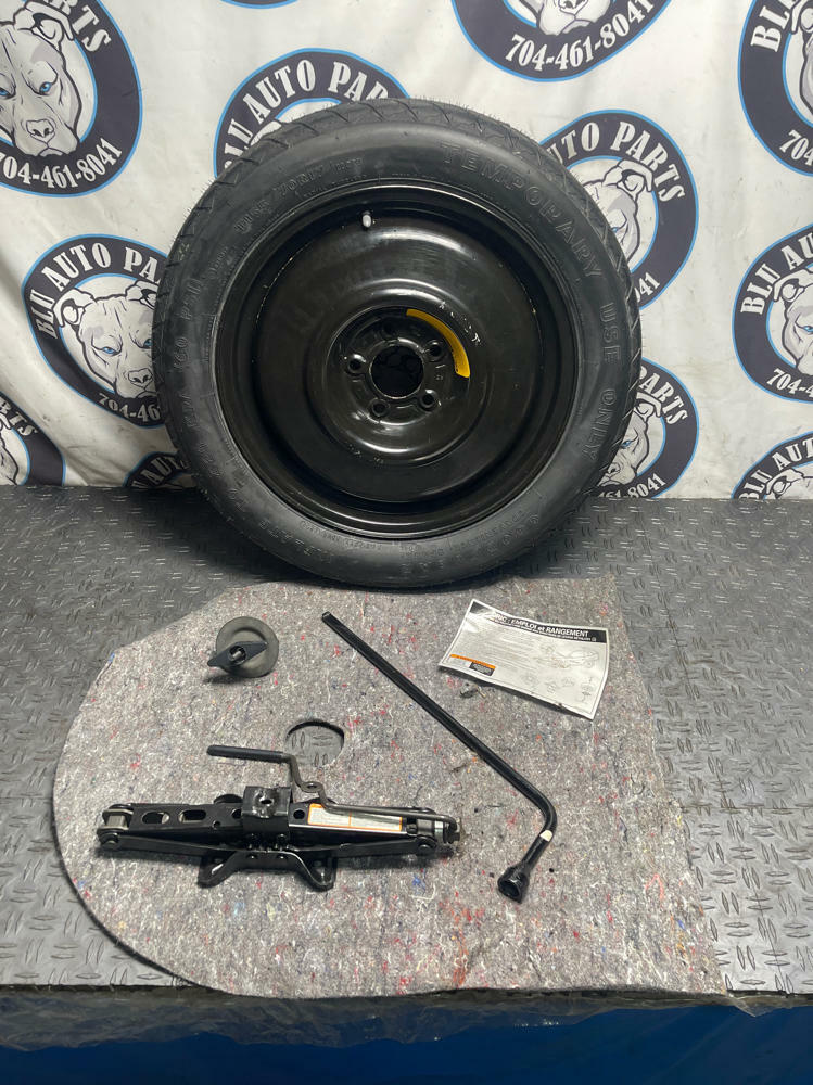 2003-04 Ford Mustang SVT Cobra Full Size Spare Tire Kit 17" 36k Miles 305