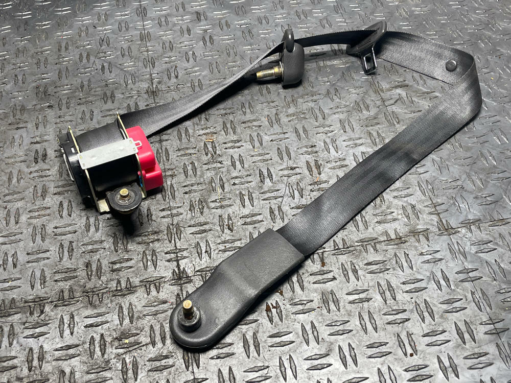 2003-04 Ford Mustang SVT Cobra Driver LH Front Seat Belt Coupe 36k Miles 305