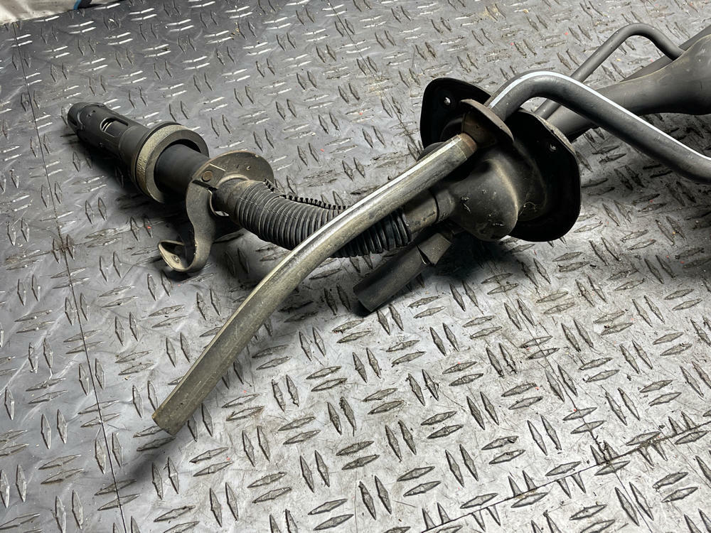 2003-04 Ford Mustang SVT Cobra Fuel Filler Neck Assembly 305