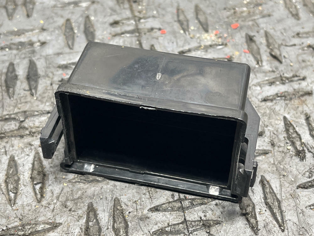 2003-04 Ford Mustang SVT Cobra OEM Heat Exchanger Pump/Fan Relay 305