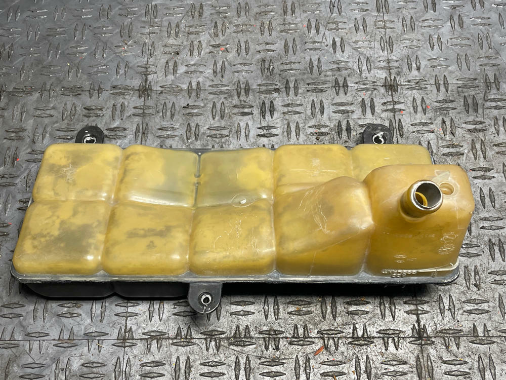 2003-04 Ford Mustang SVT Cobra OEM Engine Coolant Expansion Tank 305