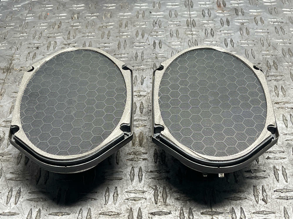 2003-04 Ford Mustang SVT Cobra OEM Mach 460 Rear Speaker Pair 305