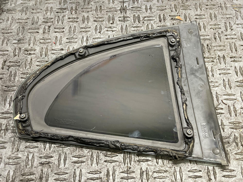 2003-04 Ford Mustang SVT Cobra Sail Panel & Qrtr Glass Set- Paint Code UA 305