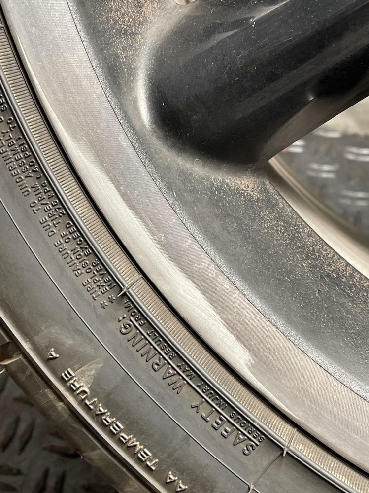 2011-14 Ford Mustang Boss 302 OEM Front Wheel & Tire 87k Mile 307