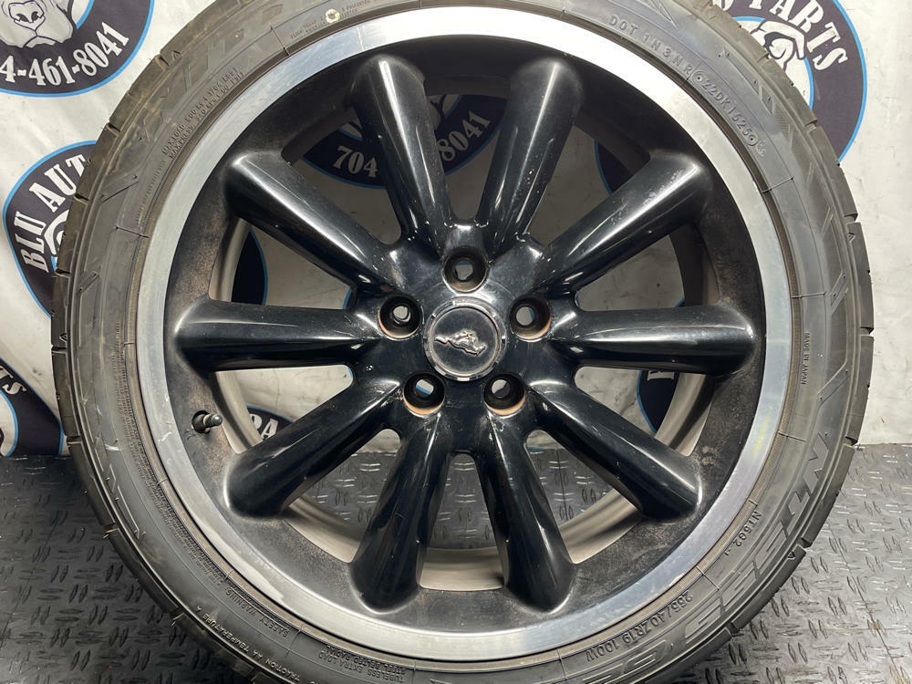 2011-14 Ford Mustang Boss 302 OEM Front Wheel & Tire 87k Mile 307