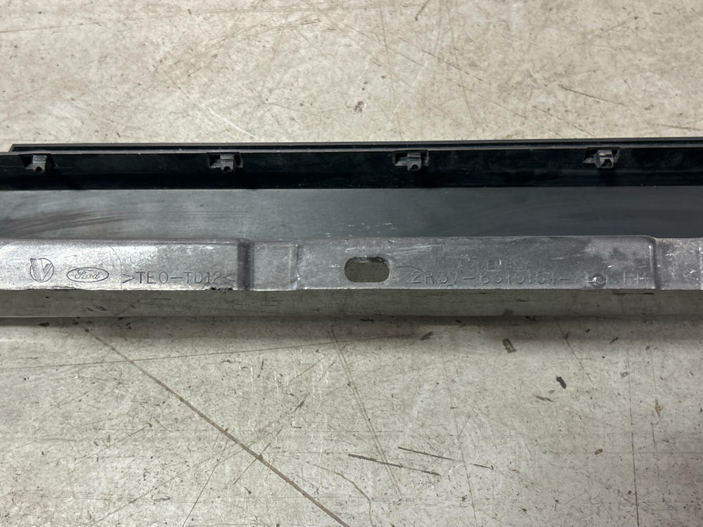 2003-04 Ford Mustang SVT Cobra Side Skirts DSG (CX) Complete Set 13k Miles 308