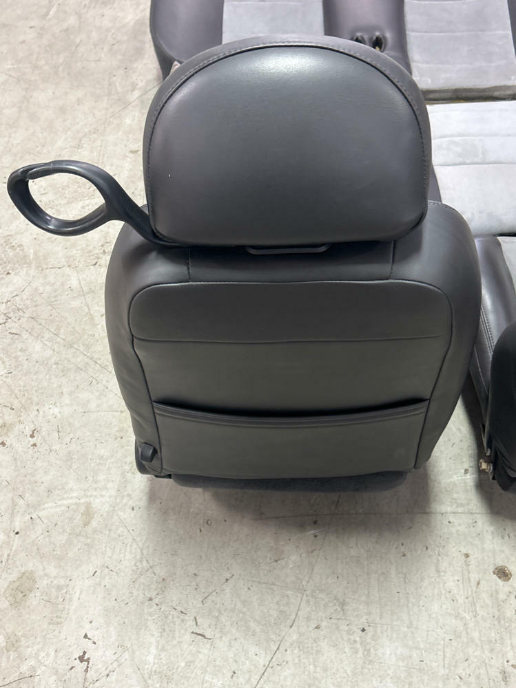 2003-04 Ford Mustang SVT Cobra Medium Graphite Insert Seats MINT 13k Miles 308