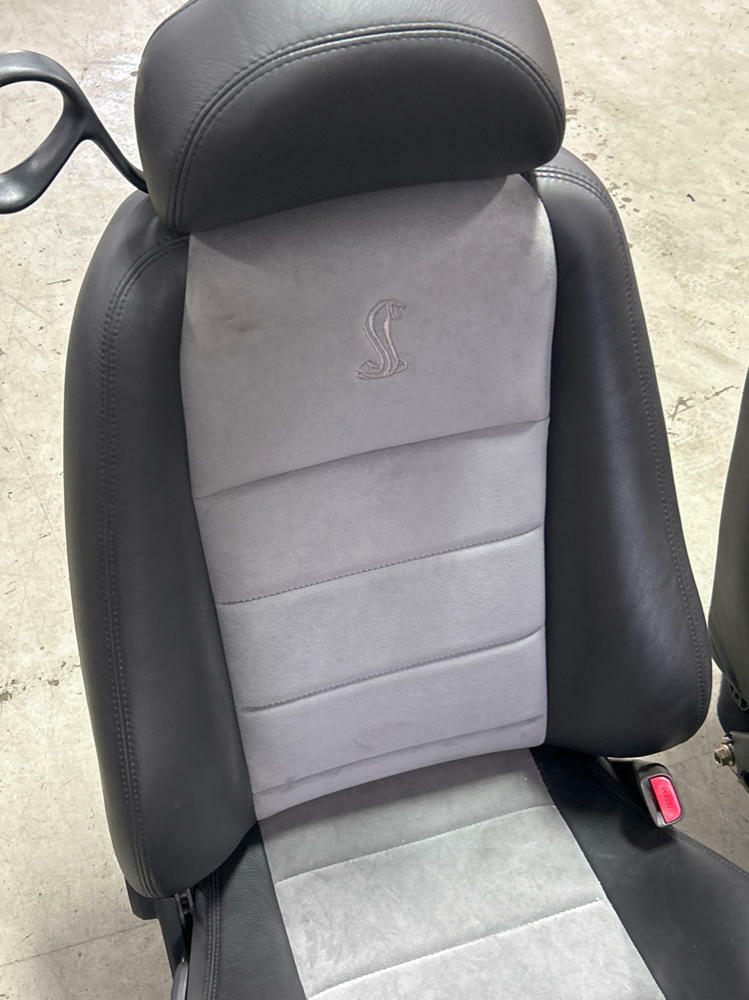 2003-04 Ford Mustang SVT Cobra Medium Graphite Insert Seats MINT 13k Miles 308