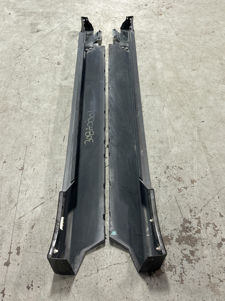 2003-04 Ford Mustang SVT Cobra Side Skirts DSG (CX) Complete Set 13k Miles 308