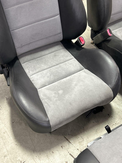 2003-04 Ford Mustang SVT Cobra Medium Graphite Insert Seats MINT 13k Miles 308