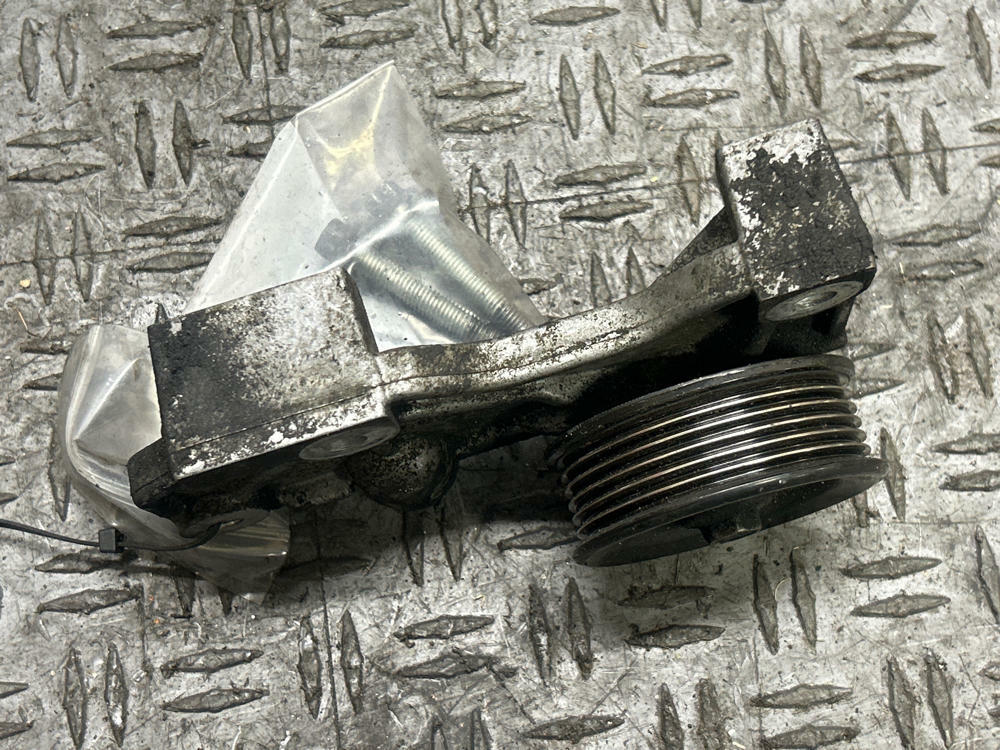 2003-04 Ford Mustang SVT Cobra Alternator Relocation Bracket & Idler 304