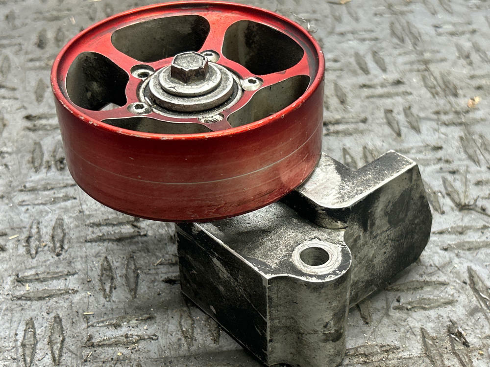 2003-04 Ford Mustang SVT Cobra Snub Idler & Pulley 304