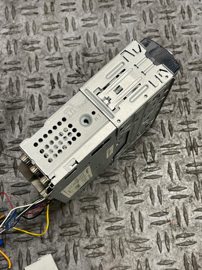 Pioneer DEH-X6600BS Single Din Radio 304
