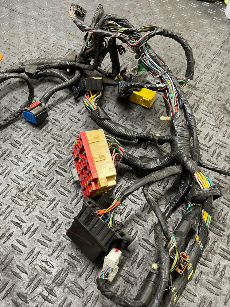2003-04 Ford Mustang Dash Harness 304