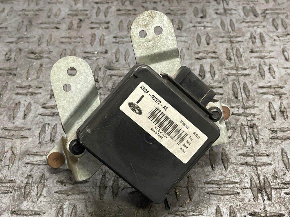2003-04 Ford Mustang SVT Cobra Fuel Pump Driver Module 304