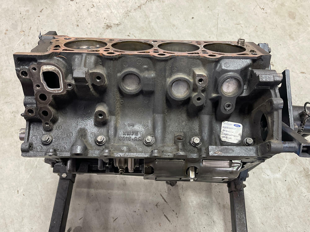 2003-04 Ford Mustang SVT Cobra 4.6L Iron Shortblock
