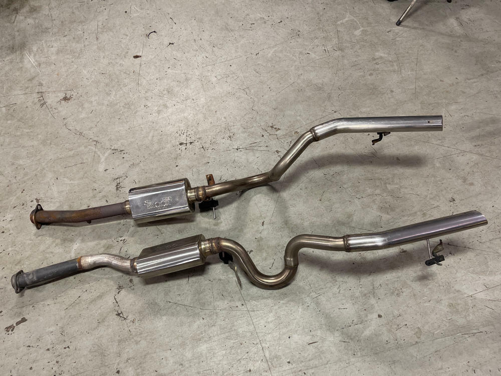 1979-93 Ford Mustang 2.5" Cat Back w/ Kooks Mufflers- FOR SRA 304