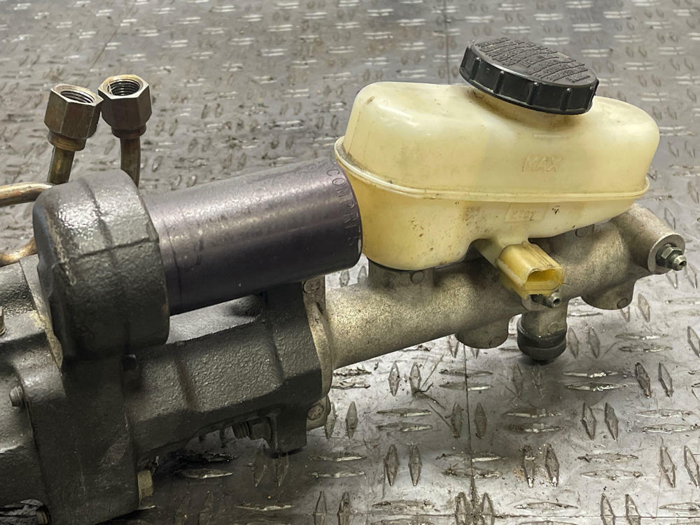2003-04 Ford Mustang SVT Cobra Hydroboost Assembly 304