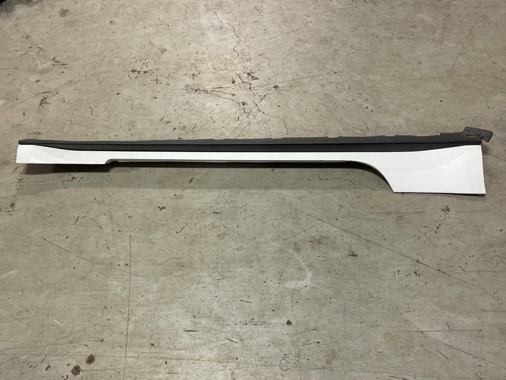 2018-23 Ford Mustang GT Mach One Passenger RH Side Skirt- Code YZ 299