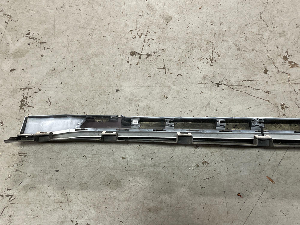 2018-23 Ford Mustang GT Mach One Passenger RH Side Skirt- Code YZ 299
